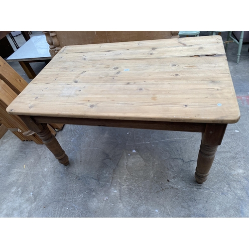 3073 - A VICTORIAN PINE KITCHEN TABLE ON TURNED LEGS 54