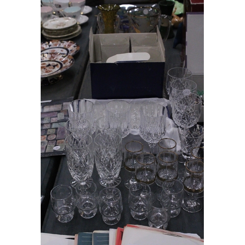 272 - A QUANTITY OF GLASSWARE TO INCLUDE CRYSTAL WINE GLASSES, SHERRY, TUMBLERS, ETC