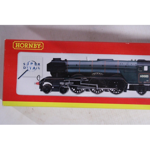 319 - A HORNBY OO GAUGE BR 4-6-2 CLASS A3 LOCOMOTIVE '60085 MANNA' MODEL NO. R2152 - AS NEW IN BOX