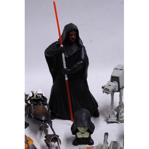 335 - NINE VARIOUS STAR WARS MODELS AND FIGURES