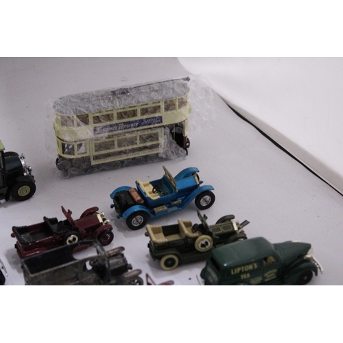 399 - TWENTY UNBOXED DIE-CAST VEHICLES TO INCLUDE NINE ROLLS ROYCE SILVER GHOST CARS PLUS VARIOUS VINTAGE ... 