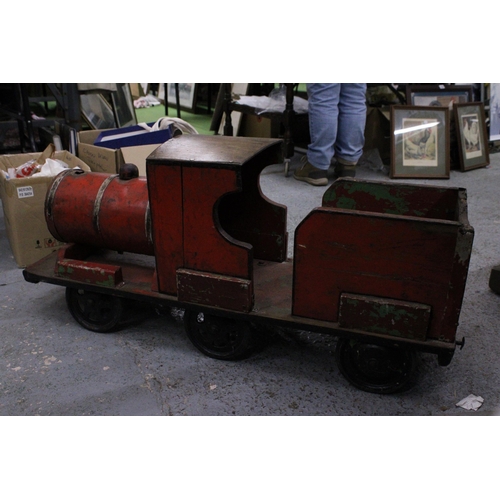 600 - A VINTAGE 1950'S WOODEN STEAM ENGINE 43CM TALL