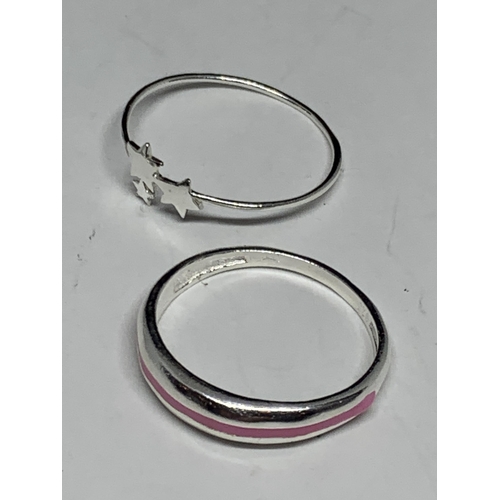 662 - FOUR MARKED SILVER RINGS TO INCLUDE AN H INITIAL