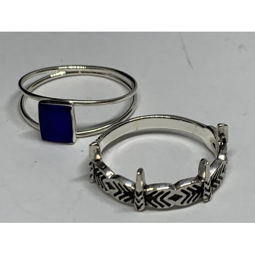 664 - FOUR MARKED SILVER RINGS TO INCLUDE A GOLD PLATED