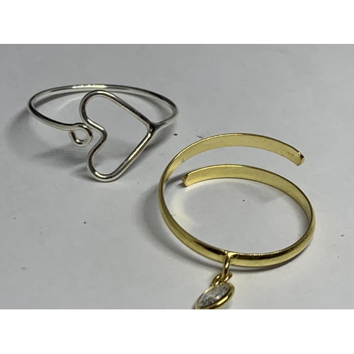 664 - FOUR MARKED SILVER RINGS TO INCLUDE A GOLD PLATED