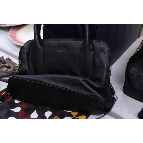 908 - A GENUINE YOSHI HANDBAG IN BLACK LEATHER WITH DETACHABLE SHOULDER STRAP AND DUST BAG - AS NEW