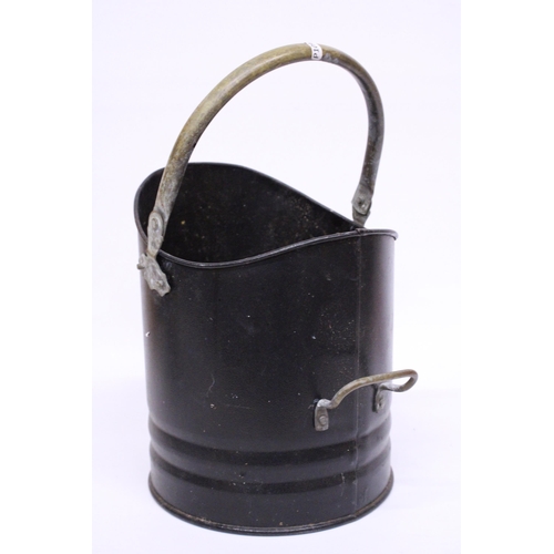 971 - A VINTAGE BLACK COAL BUCKET WITH BRASS HANDLES