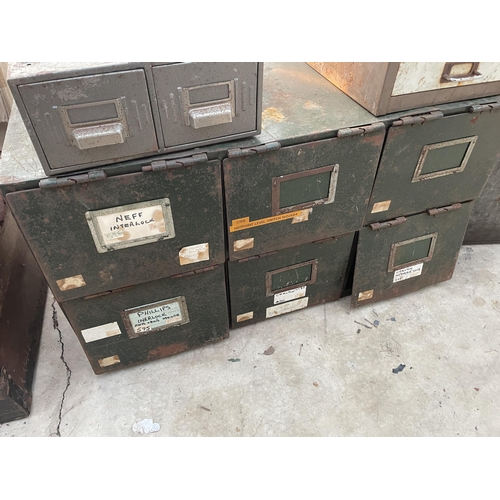 1735 - AN ASSORTMENT OF VINTAGE METAL STORAGE UNITS TO INCLUDE A MINIATURE FIVE DRAWER FILING CABINET