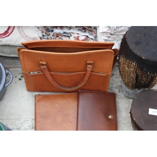 1871 - AN ASSORTMENT OF LEATHER ITEMS TO INCLUDE A BAG AND DIARY FOLDERS ETC