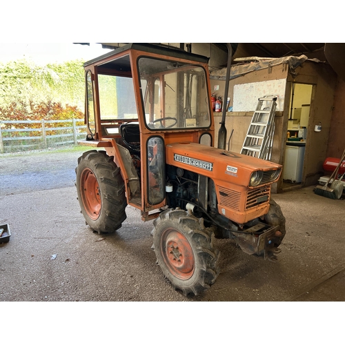 261 - KUBOTA L245DT DOUBLE TRACTION 1494 HRS NO LOG BOOK OR DOORS + VAT