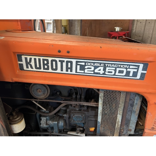 261 - KUBOTA L245DT DOUBLE TRACTION 1494 HRS NO LOG BOOK OR DOORS + VAT