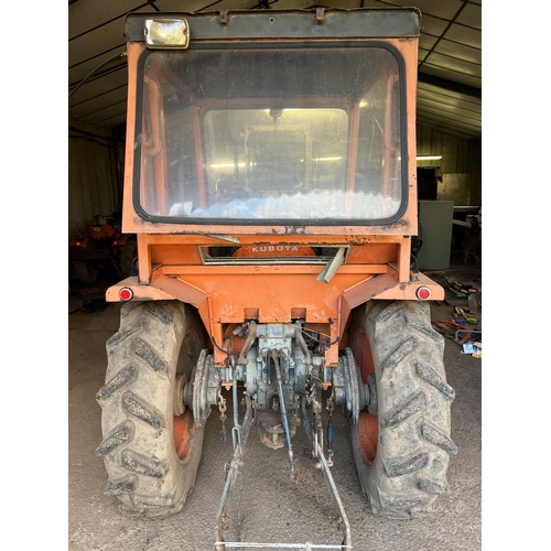 261 - KUBOTA L245DT DOUBLE TRACTION 1494 HRS NO LOG BOOK OR DOORS + VAT