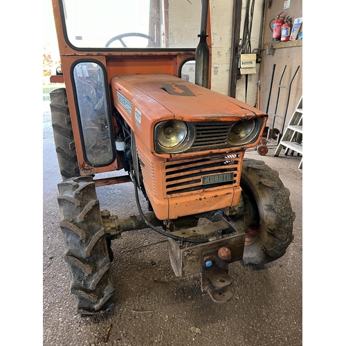 261 - KUBOTA L245DT DOUBLE TRACTION 1494 HRS NO LOG BOOK OR DOORS + VAT