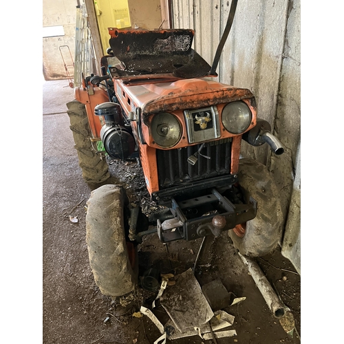 261 - KUBOTA L245DT DOUBLE TRACTION 1494 HRS NO LOG BOOK OR DOORS + VAT