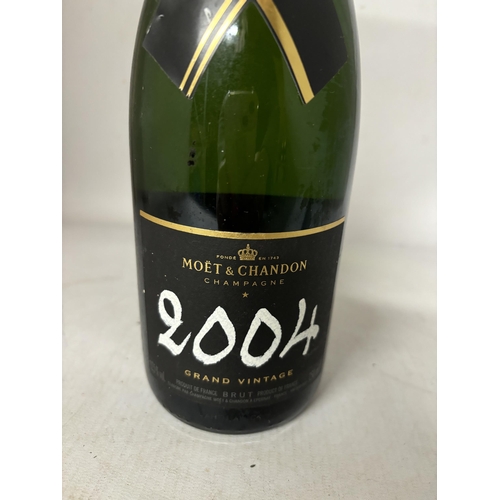 322 - A BOTTLE OF MOET AND CHANDON 2004 GRAND VINTAGE CHAMPAGNE