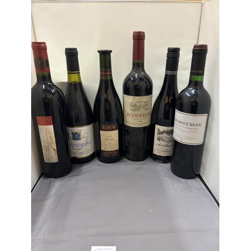 345 - SIX BOTTLES OF RED WINE TO INCLUDE CROZES-HERMITAGE 1998, ROODEBERG 2000 WINE OF WESTERN CAPE, W.O. ... 