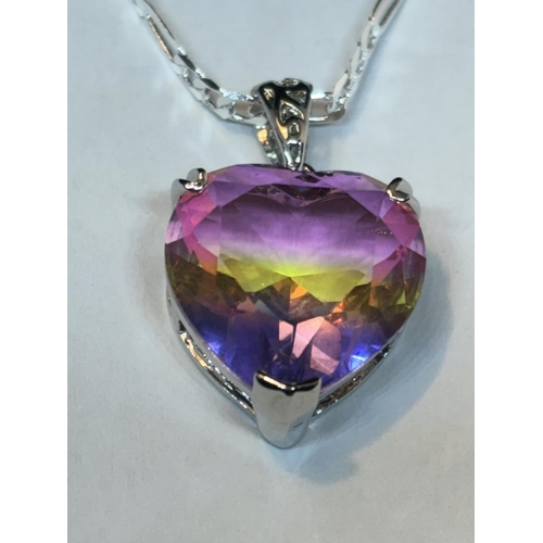 621 - A MARKED SILVER NECKLACE WITH A MULTI TOURMALINE HEART PENDANT IN A PRESENTATION BOX