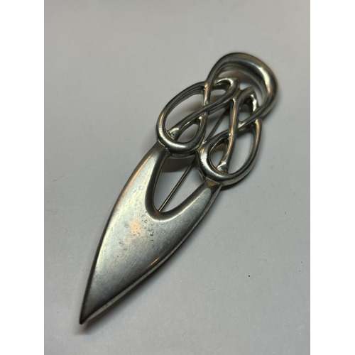 650 - A ST JUSTIN PEWTER KILT PIN IN A PRESENTATION BOX