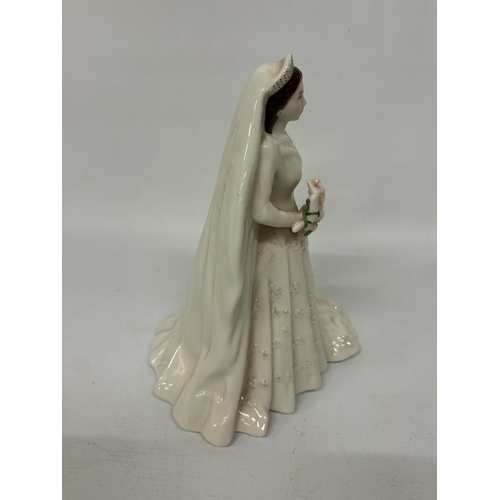 804 - A ROYAL WORCESTER FIGURINE - HER MAJESTY QUEEN ELIZABETH II & H.R.H. THE DUKE OF EDINBURGH DIAMOND W... 