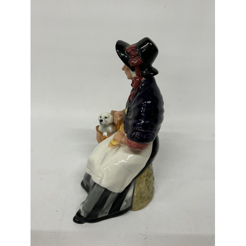 806 - A ROYAL DOULTON FIGURINE 