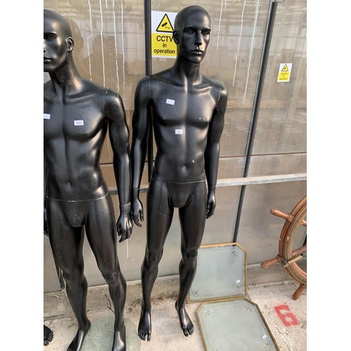 1522 - AN ADULT MALE SHOP MANNEQUIN