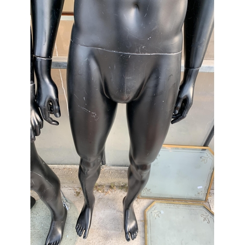 1522 - AN ADULT MALE SHOP MANNEQUIN