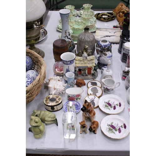 277 - A MIXED LOT TO INCLUDE VASES, ANIMAL FIGURES, SMALL SILHOUETTES, PIN TRAYS, PAPERWEIGHTS, ETC