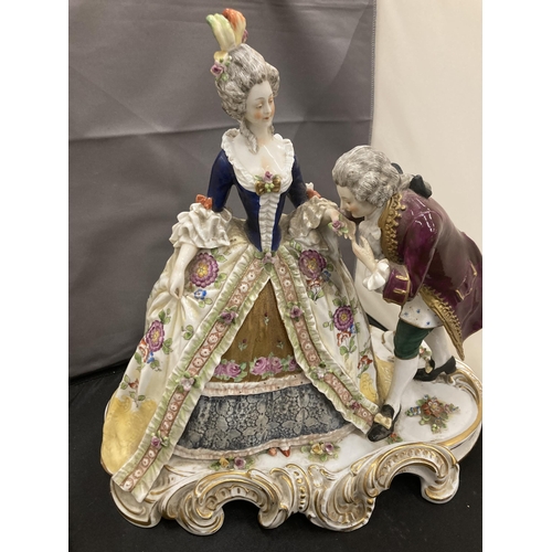 5 - A LARGE ERNST BOHNE GERMANY STYLE PORCELAIN FIGURE OF A COURTING COUPLE, HEIGHT APPROX 36.5CM