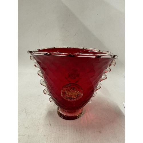 73 - A CIRCA 1950'S BAROVIER TOSO VINTAGE MURANO RUBY ART GLASS VASE