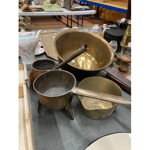 89 - FOUR VARIOUS VINTAGE BRASS AND COPPER PANS