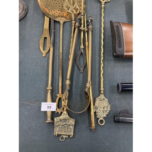 99 - VARIOUS BRASS ITEMS TO INCLUDE A CHESTNUT ROASTER, MILK SKIMMER, TOASTING FORKS, SCOOP ETC