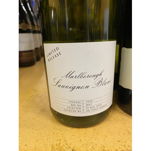 473 - SIX BOTTLES OF WINE TO INCLUDE THREE BOTTLES OF 2010 MARLBOROUGH SAUVIGNON BLANC TOGETHER WITH THREE... 