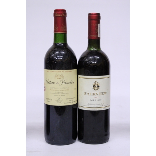 533 - SIX BOTTLES OF RED WINE TO INCLUDE MOUTON CADET 2000, 2001 MILTON GROVE, LEOPARD'S LEAP 2001, NEDERB... 