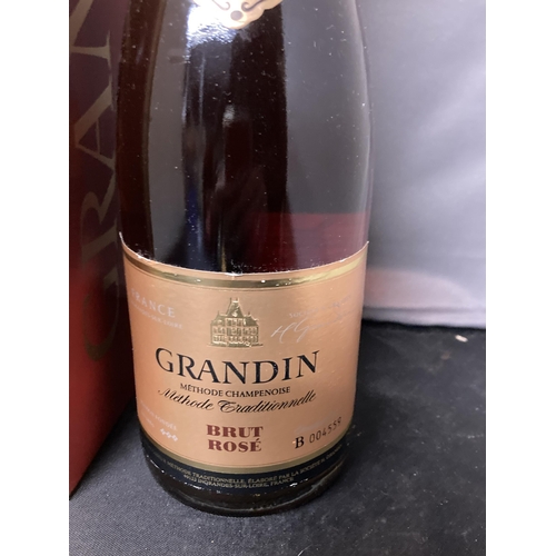 581 - A BOXED BOTTLE OF GRANDIN BRUT ROSE