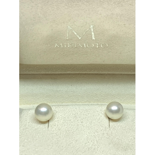 698 - A PAIR OF MIKIMOTO MARKED SILVER AND PEARL EARRINGS IN A PRESENTATION CASE WITH OUTER BOX