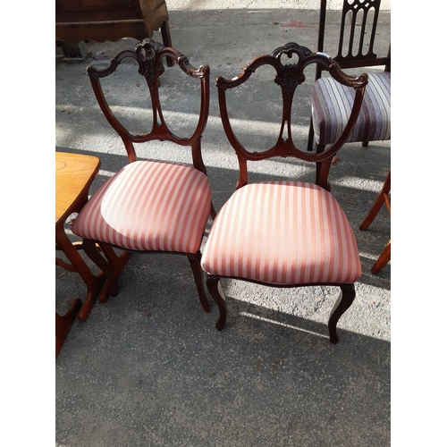 2882 - A PAIR OF VICTORIAN MAHOGANY PARLOUR CHAIRS WITH CARVED FOLIATE DECORATION