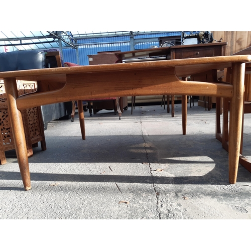 2885 - A RETRO TEAK G PLAN STYLE COFFEE TABLE, 34