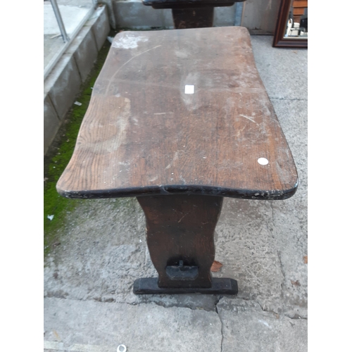 2895 - A MID 20TH CENTURY OAK PUB TABLE WITH WAVY RIM