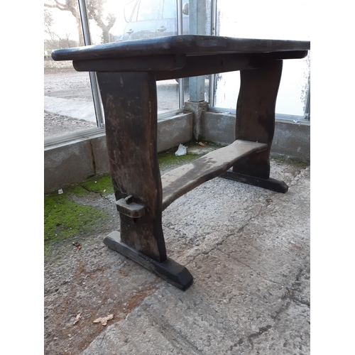 2896 - A MID 20TH CENTURY OAK PUB TABLE WITH WAVY RIM