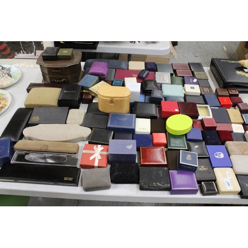 1186 - A LARGE QUANTITY OF VINTAGE AND COSTUME JEWELLERY BOXES