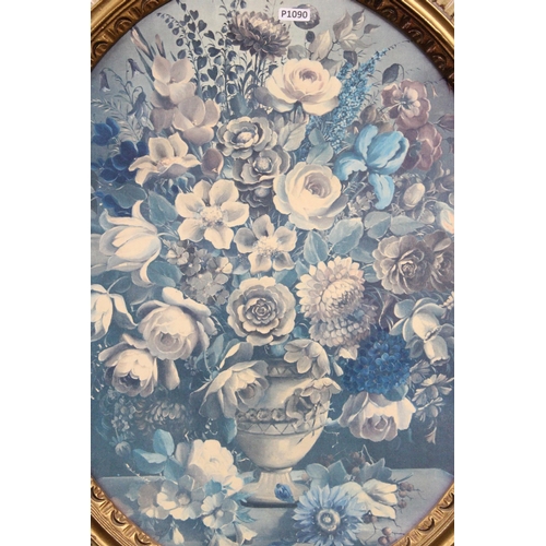 1195 - A VINTAGE FLORAL PRINT IN A GILT FRAME