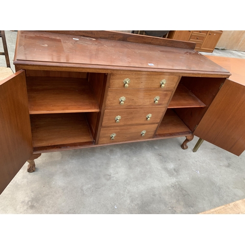 2994 - AN EARLY 20TH CENTURY MAHOGANY SIDEBOARD ON BALL AND CLAW FEET - 60