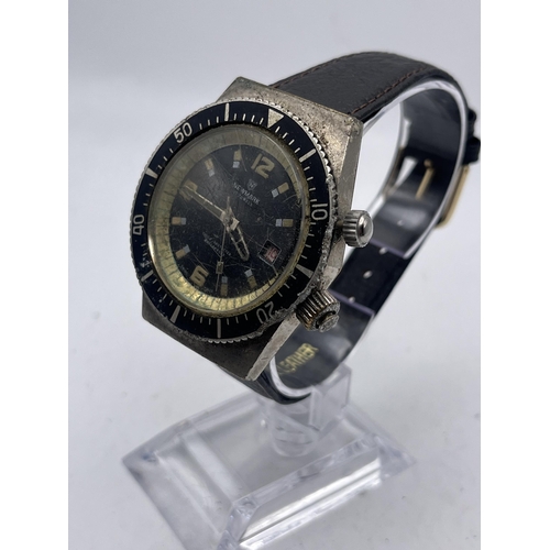 535 - A 1970'S NEWMARK COMPRESSOR MEN'S 41MM DIVERS WRISTWATCH