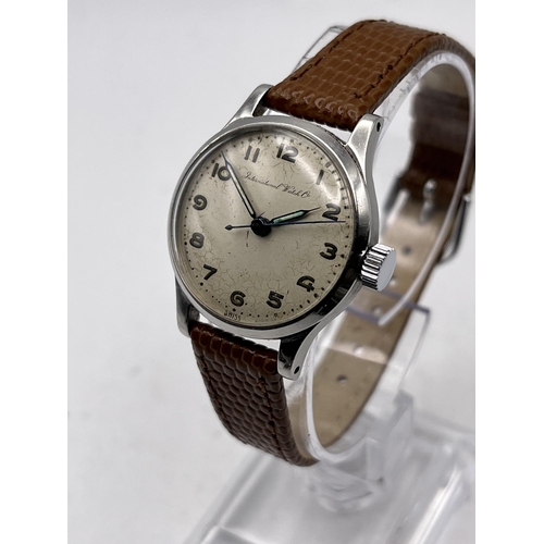 541 - A WWII ERA IWC MILITARY PILOTS WRISTWATCH INTERNATIONAL WATCH COMPANY SEEN WORKING BUT NO WARRANTY