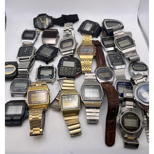 550 - TWENTY FIVE VINTAGE 1970'S MEN'S LED AND LCD WRISTWATCHES TO INCLUDING SOME RARE EXAMPLES OF SEIKO, ... 