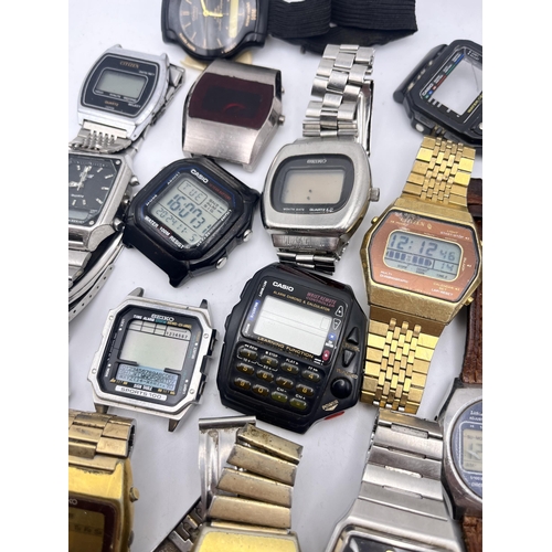 550 - TWENTY FIVE VINTAGE 1970'S MEN'S LED AND LCD WRISTWATCHES TO INCLUDING SOME RARE EXAMPLES OF SEIKO, ... 