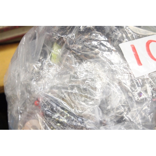 981 - 10KG OF INDIVIDUALLY BAGGED COSTUME JEWELLERY NECKLACES