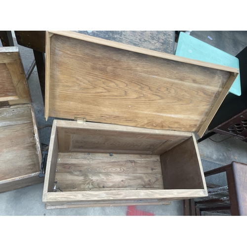 2952 - A LINEN CHEST AND SMALL TRUNK