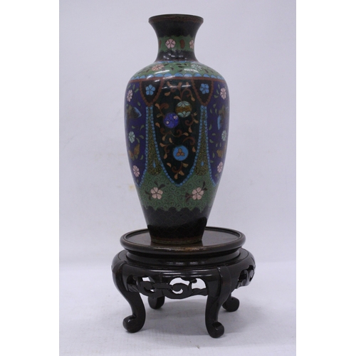 107 - A VINTAGE CHINESE MEIPING CLOISONNE ENAMEL AND BRASS VASE