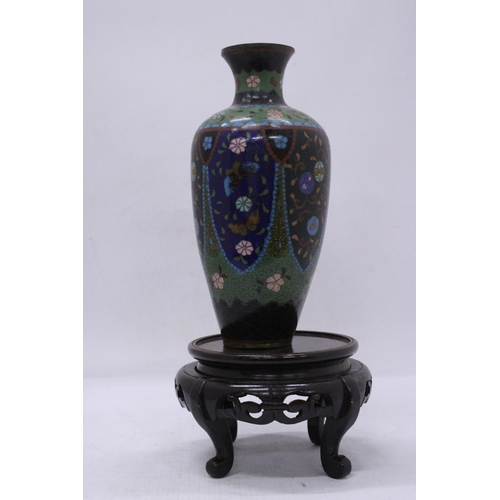 107 - A VINTAGE CHINESE MEIPING CLOISONNE ENAMEL AND BRASS VASE